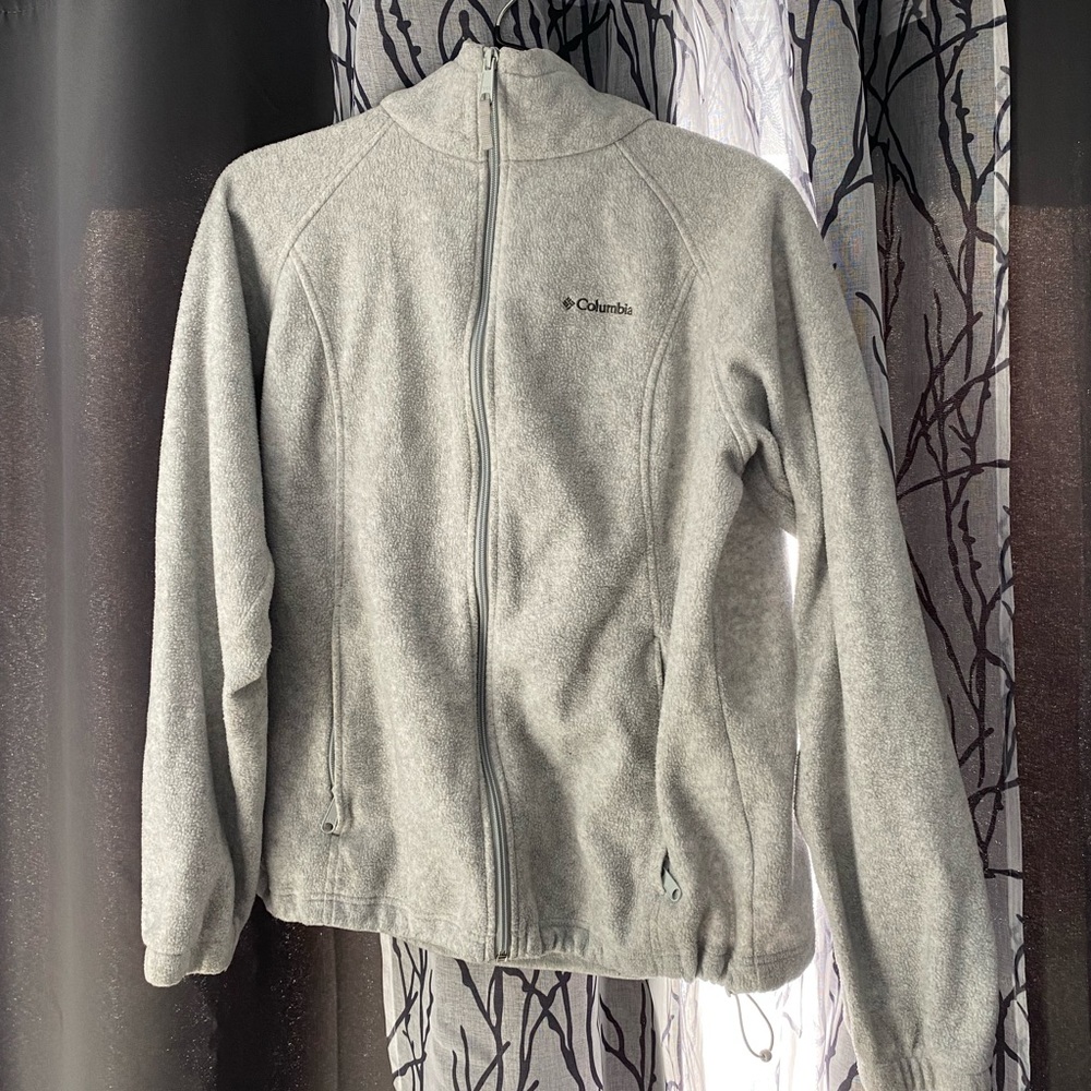 Large Columbia zip up